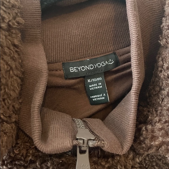 Beyond Yoga faux shearling hoodie jacket espresso size XL - Picture 7 of 10